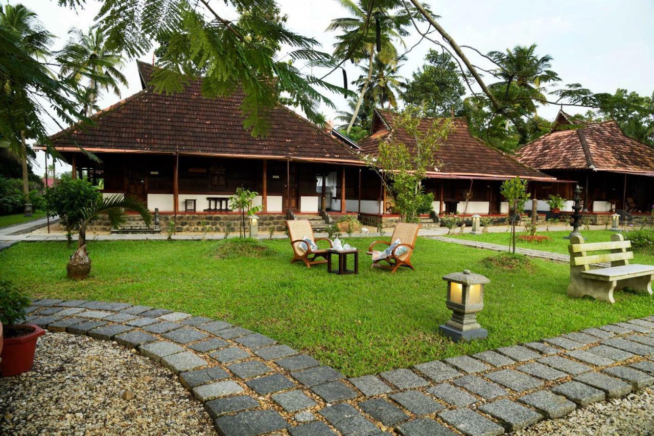 Stayvista At La Riva Heritage Villa With Bicycle Alappuzha Eksteriør bilde